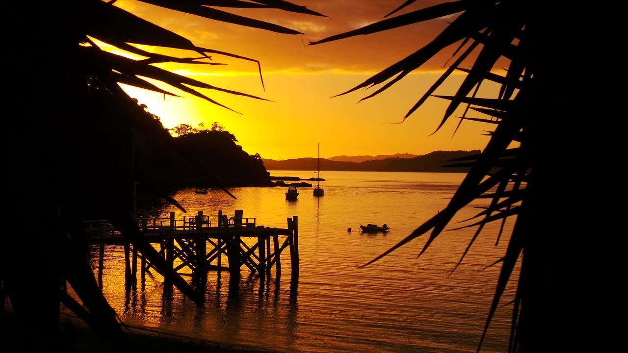 The Beach House Kawau Island Екстер'єр фото